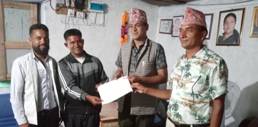 नेकपा एकिकृत समाजवादिले  स्वामिकार्तिक  खापर गाउँपालिकालाई बुझायो ज्ञापनपत्र