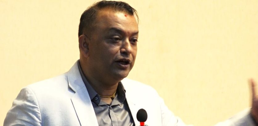 राष्ट्रपतिलाई गगन थापाको आग्रह भारतमा गरेको उपचार खर्च आफैं ब्यहोर्नु