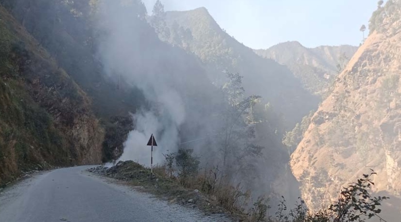 बडिमालिकामा ६ बर्ष देखी सडकको छेउमै डम्पीङ साइ