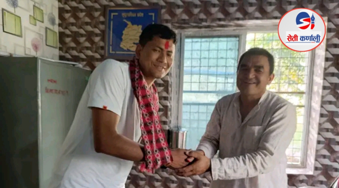 हिमालीमा अधिकृत चौधरीलाई स्वागत तथा सम्मान गर्दै: पालिका अध्यक्ष मल्ल