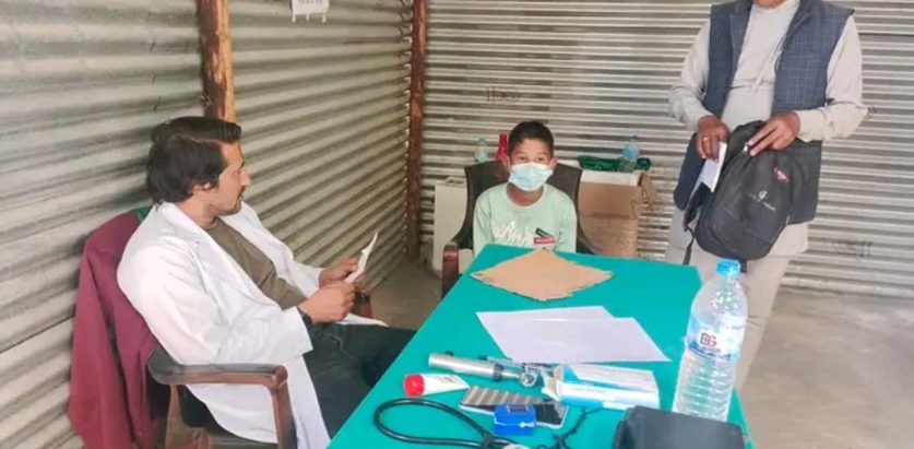 हिमाली गाउँपालिका स्वास्थ्य शिविरमा १ हजार बढी जनाले उपचार पाए