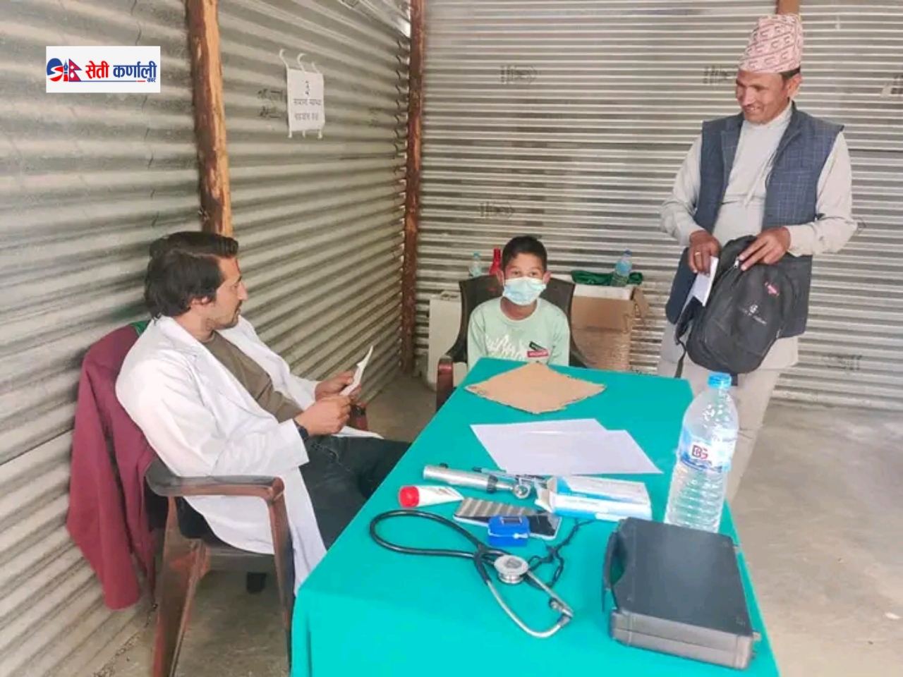 हिमाली गाउँपालिका स्वास्थ्य शिविरमा १ हजार बढी जनाले उपचार पाए