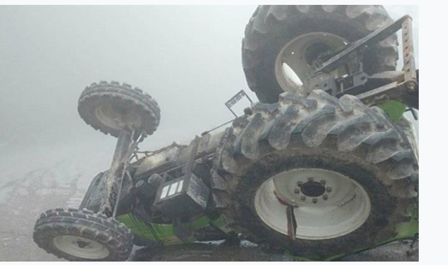 बाजुरामा ट्याक्टर दुर्घटना हुदा ४ जनाको मृत्यु