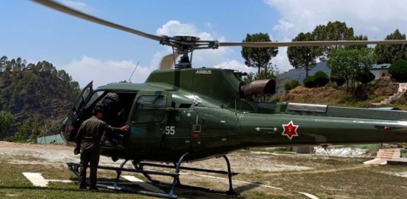 बाजुरामा गर्भवती महिलाको हेलिकप्टर मार्फत उद्धार