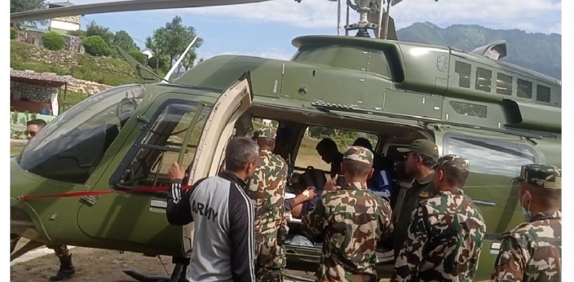 बाजुराका दुई गर्भवती महिलाको हवाइ मार्फत उद्धारर