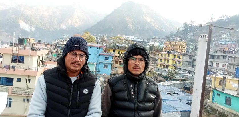 एमाले जगन्नाथका उपसचिव शाही र काँग्रेसका युवा नेता सिंह समाजवादीमा प्रवेश