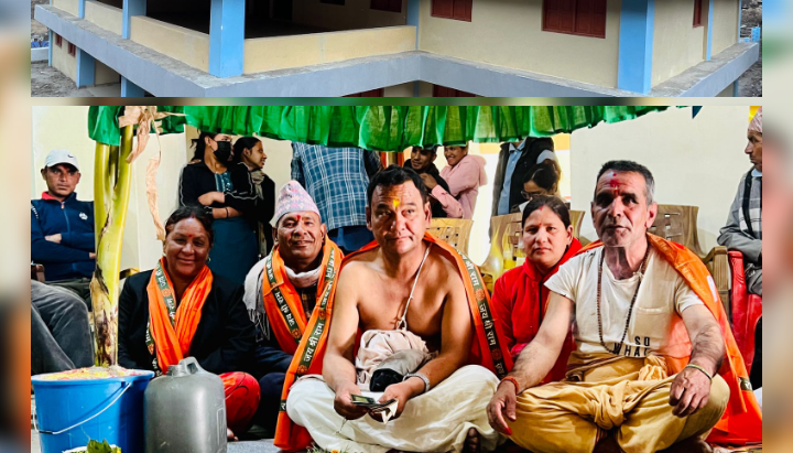 नवनिर्मित भवनको पुजा सम्पन्न । गाउँपालिकाको कार्यालय अस्पतालको दोस्रो तलामा सर्दै