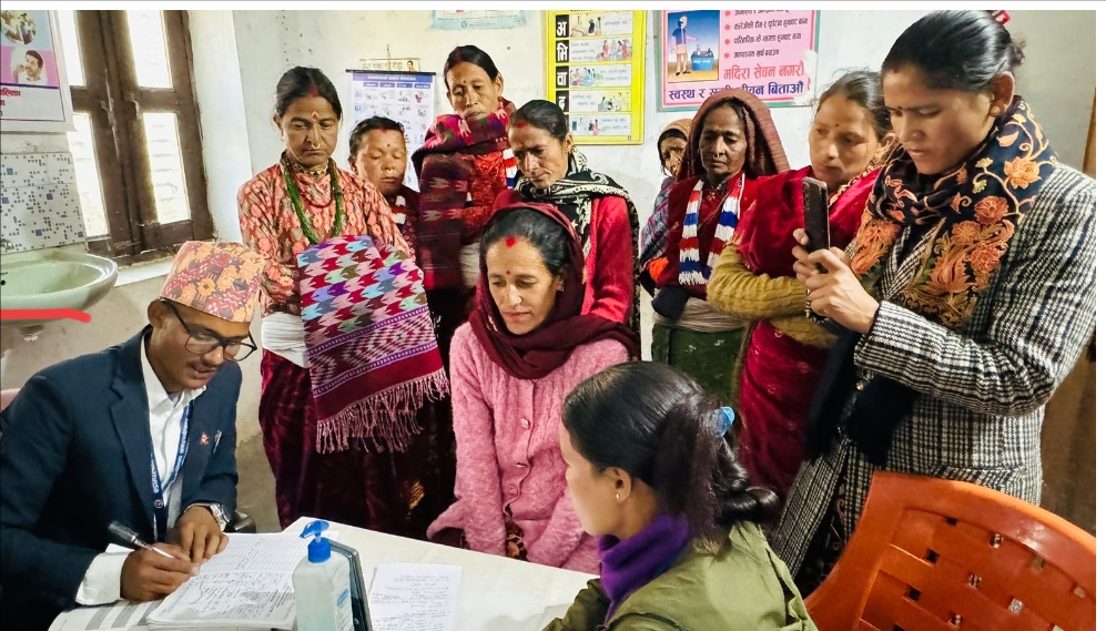 मार्तडी स्वास्थ्यचाैकी चुथी बाटै स्मार्ट हेल्थसेवा सञ्चालन गरिएकाे छ