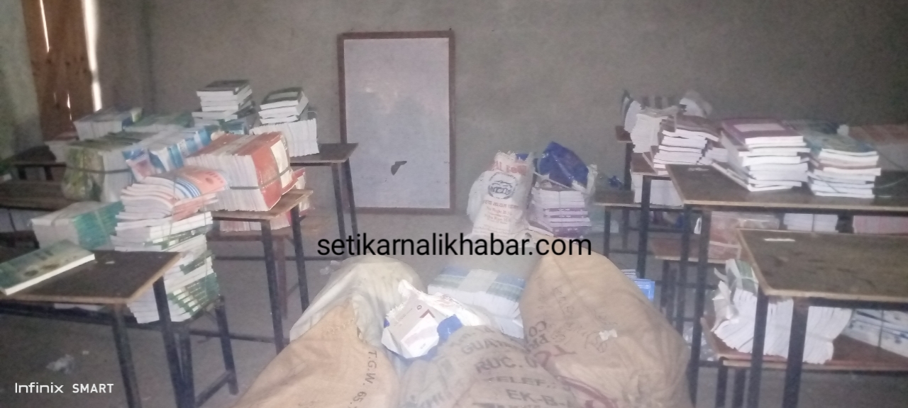 बिधालयमा शैक्षिक सत्र सुरु हुनुभन्दा अघि पाठ्यपुस्तक