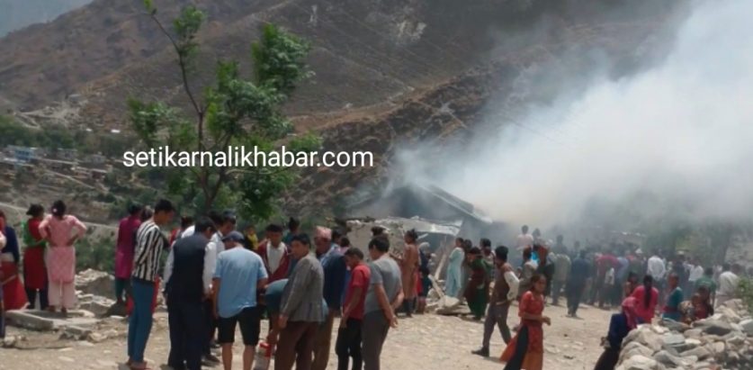 हिमाली गाउँपालिका एक घर आगलागी हुँदा लाखौं क्षति