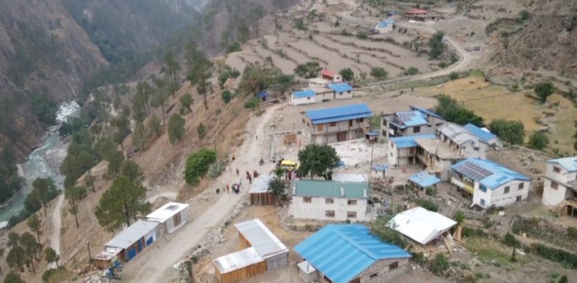 चंखेली गाउँपालिका बासिन्दा  संचार बाट बिहिन