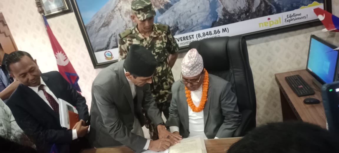 संस्कृती पर्यटन तथा नागरिक उड्ययन मन्त्री पाण्डेले गरे पदभार ग्रहण