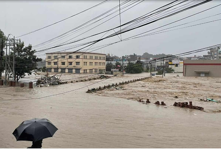 काठमाडौं उपत्यकामा बाढीबाट २१ जनाको मृत्यु, ६ बेपत्ता भएका छन्
