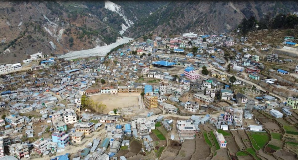 बाजुरामा इन्टरनेट र बिद्युत सेवा अवरुद्ध हुदा सर्बसाधारण लाई सास्ती