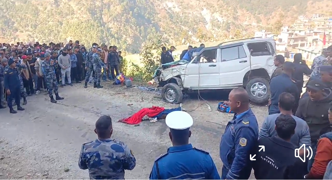 बाजुरा सदरमुकाम मार्तडीमा स्कार्पियो दुर्घटना १ को मृत्यु ३ जना घाईते