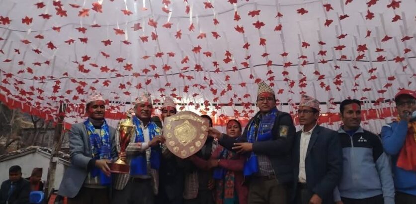 गाउँपालिका स्तरीय  तेस्रो राष्ट्रपति रनिङशिल्ड फेरि पनि शम्भु सुनन्दा मावि जुकोटको हातमा