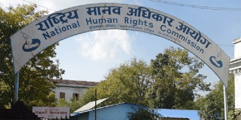 सामाजिक सञ्जाल बन्द गर्ने निर्णयमा पुनर्विचार गर्न मानव अधिकार आयोगको आग्रह