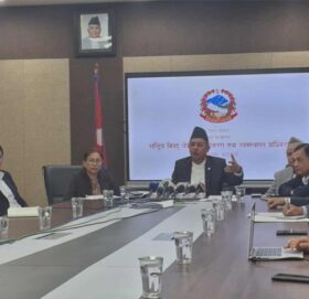 सरकारले बाढीपहिरोबाट घर गुमाएकालाई तत्काल अस्थायी बसोबासको व्यवस्था मिलाउने
