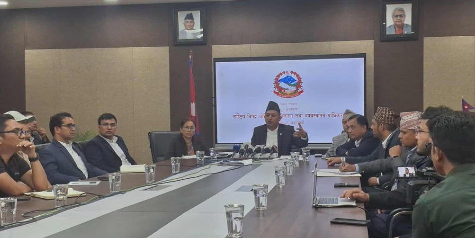 सरकारले बाढीपहिरोबाट घर गुमाएकालाई तत्काल अस्थायी बसोबासको व्यवस्था मिलाउने