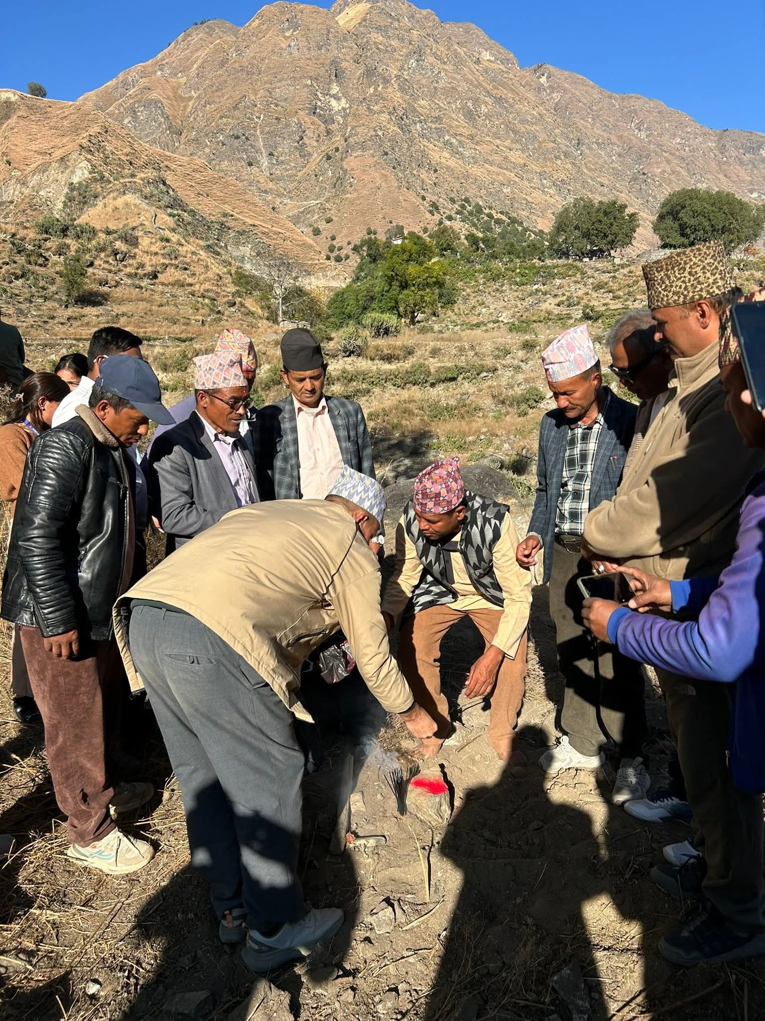 दानसाँघु बड्डिगाड खोलामा बेलिब्रिज शिलान्यास, ४ महिनाभित्र निर्माण सम्पन्न हुने