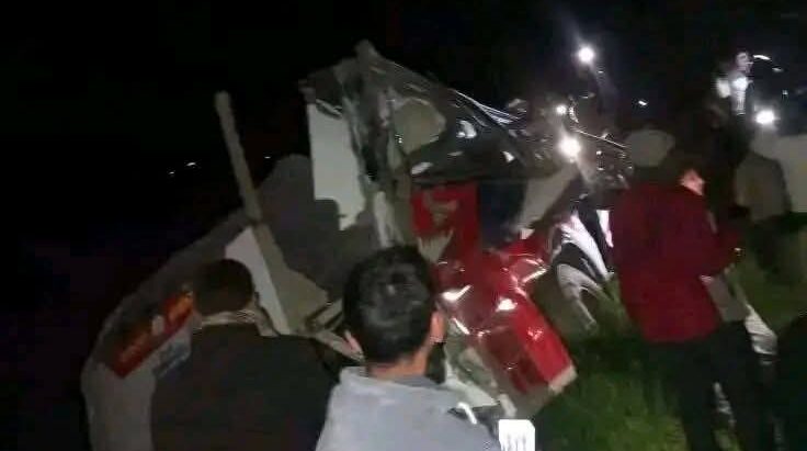 जन्तिबाेकेकाे बस दुर्घटना हुदा मृत्यु हुनेकाे संख्या १३ पुग्याे