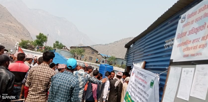 स्वामिकार्तिक खापरमा ९८ जना उम्मेदवारले मनोनयन दर्ता गरे