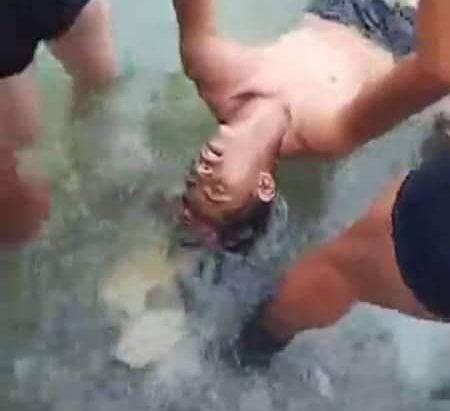 बझाङमा एमालेको कार्यक्रममा हेर्न आएका एक जना युवाको खोलामा डुबेर मृत्यु