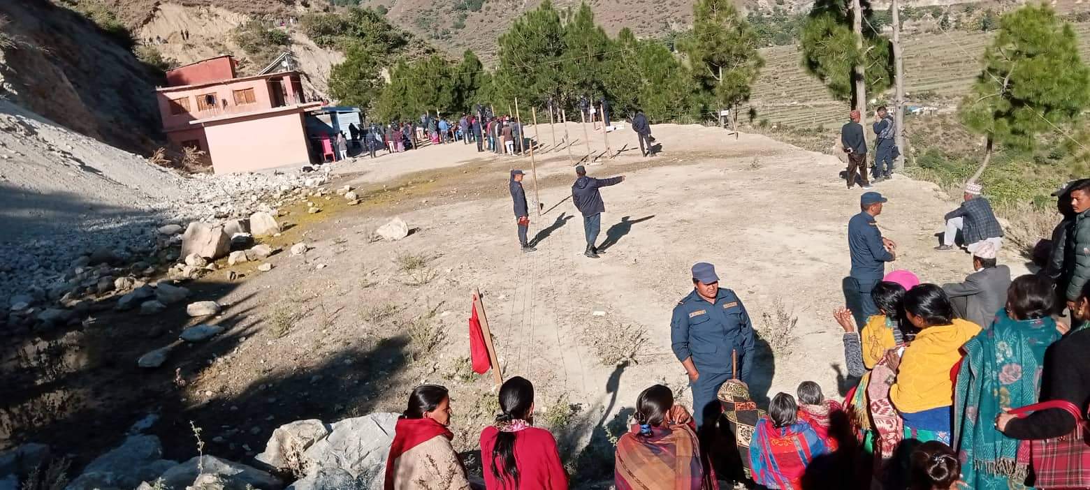 बाजुरामा स्थगित भएको पुन:मतदान हुँदा  ५९.७५ प्रतिशत मत खस्यो ।