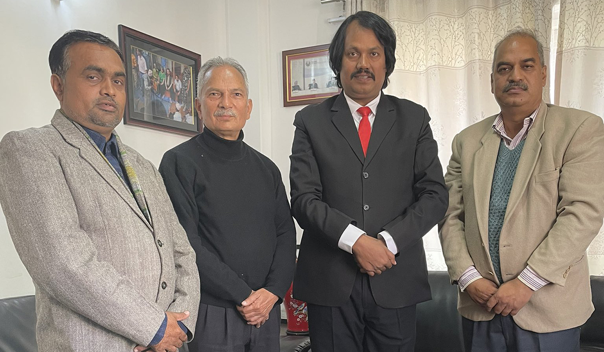 सिके राउत र बाबुराम भट्टराई बीच भेट