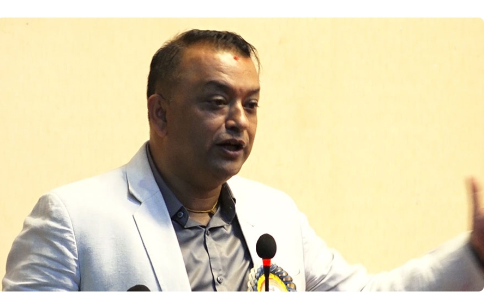 राष्ट्रपतिलाई गगन थापाको आग्रह भारतमा गरेको उपचार खर्च आफैं ब्यहोर्नु