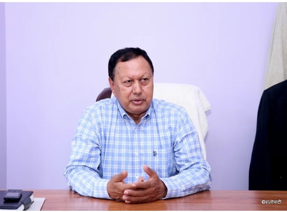 २२ वर्षपछि स्वास्थ्य मन्त्रालयमा फर्किए मोहन बस्नेत