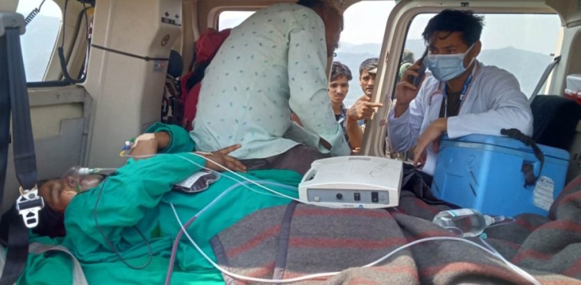 बैतडीमा १ सुत्केरी महिलाको हवाई उद्धार