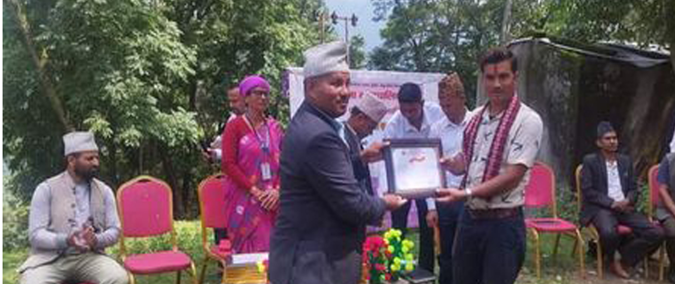 बुढीगंगा नगरपालिका वार्षिक प्रगति विवरण सार्वजनिक तथा समिक्षा : पत्रकार सिंह सम्मानित