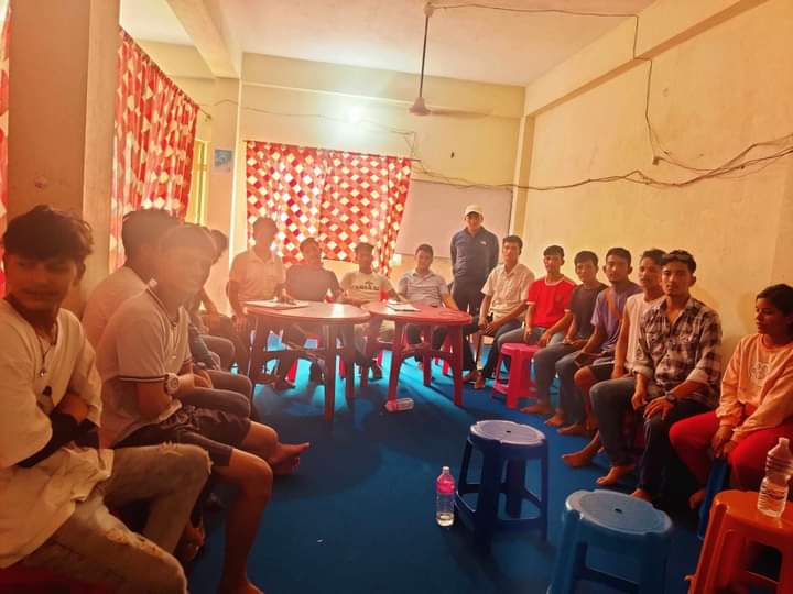 यूवा सञ्जाल बाजुराले नेपालगञ्जमा रानीतलाउ र महेन्द्र पार्क सरसफाइ  गर्ने