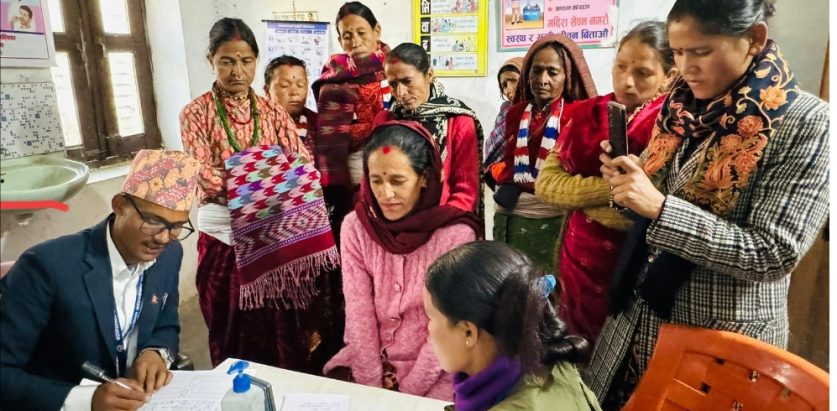 मार्तडी स्वास्थ्यचाैकी चुथी बाटै स्मार्ट हेल्थसेवा सञ्चालन गरिएकाे छ