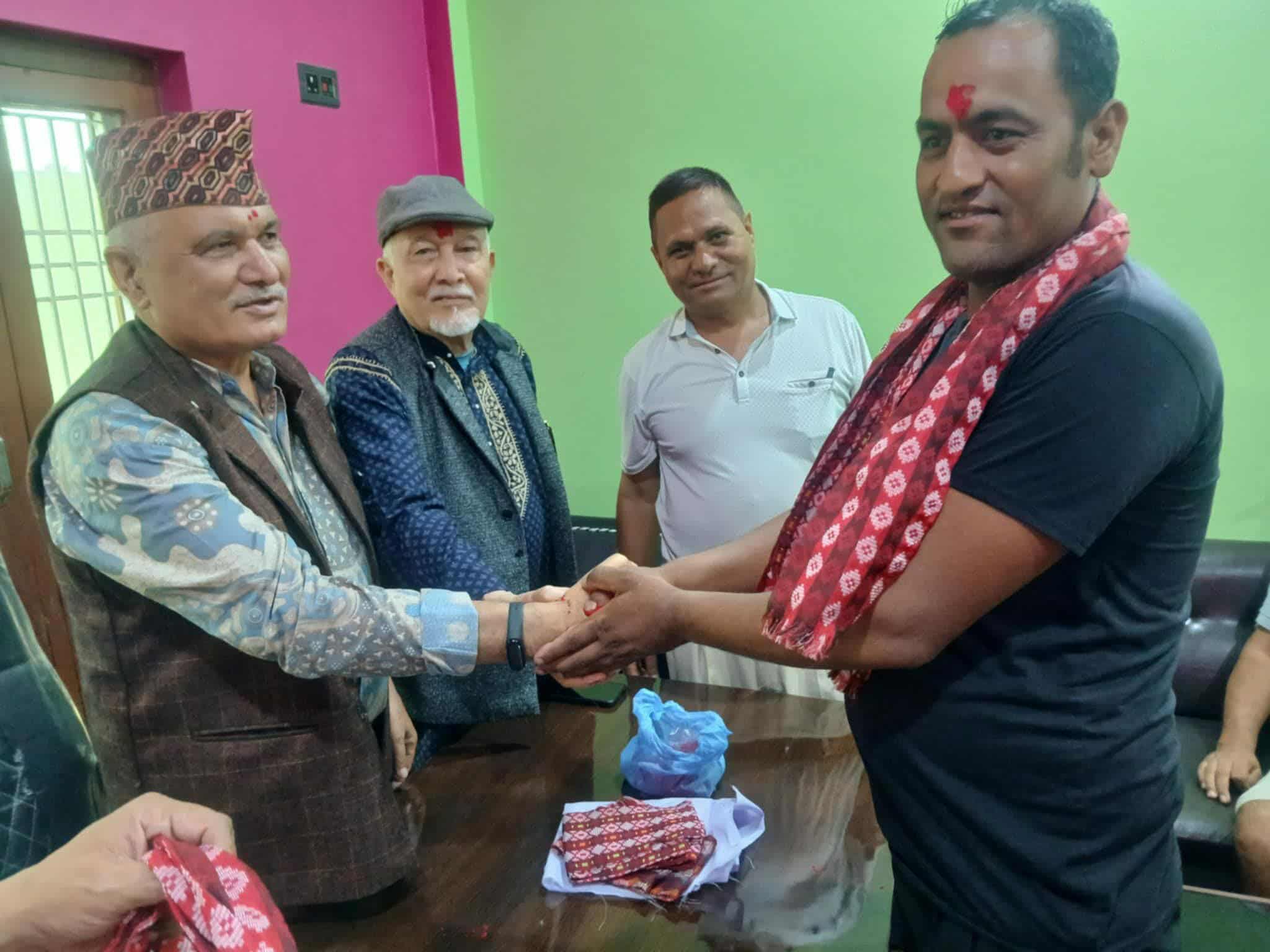 वडा कमिटी  अध्यक्ष  सिहँ एमाले परित्याग गरी नेकपा (एकीकृत समाजवादी) मा प्रवेश
