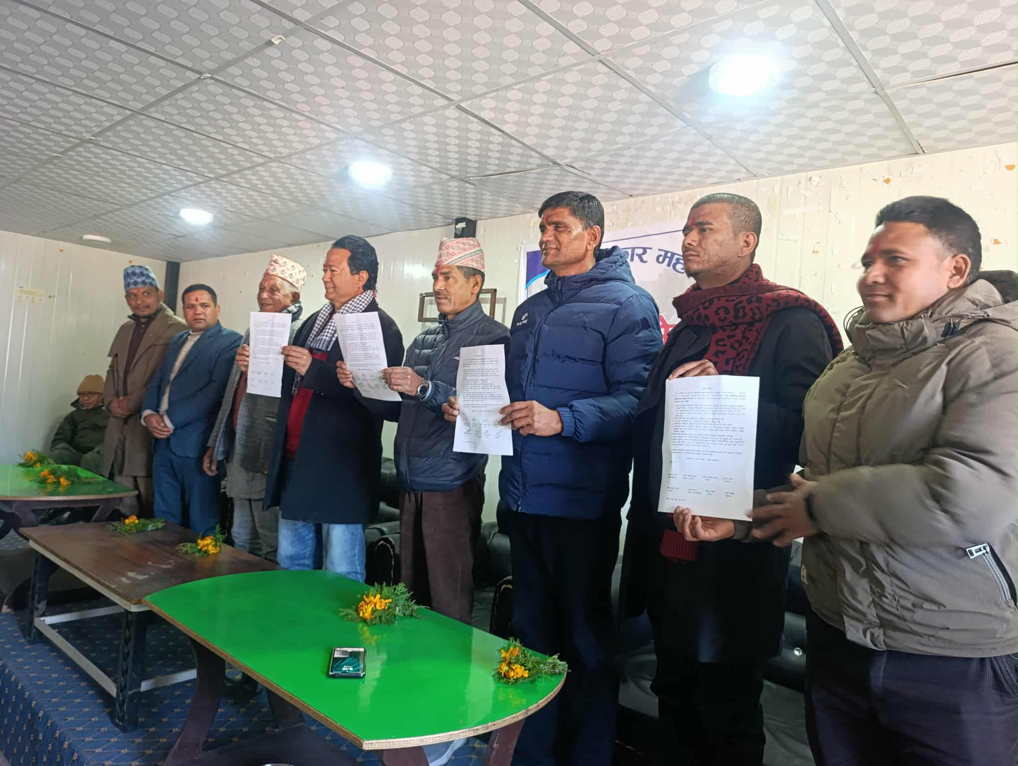 बाजुराका ८ उम्मेद्वारले गरे शान्तिपूर्ण र निष्पक्ष निर्वाचनको संयुक्त प्रतिबद्धता