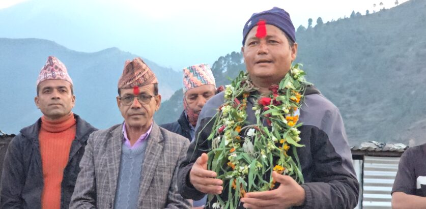 बझाङमा निस्कलंकित छविका उम्मेदवारका रूपमा कुवँर चर्चामा