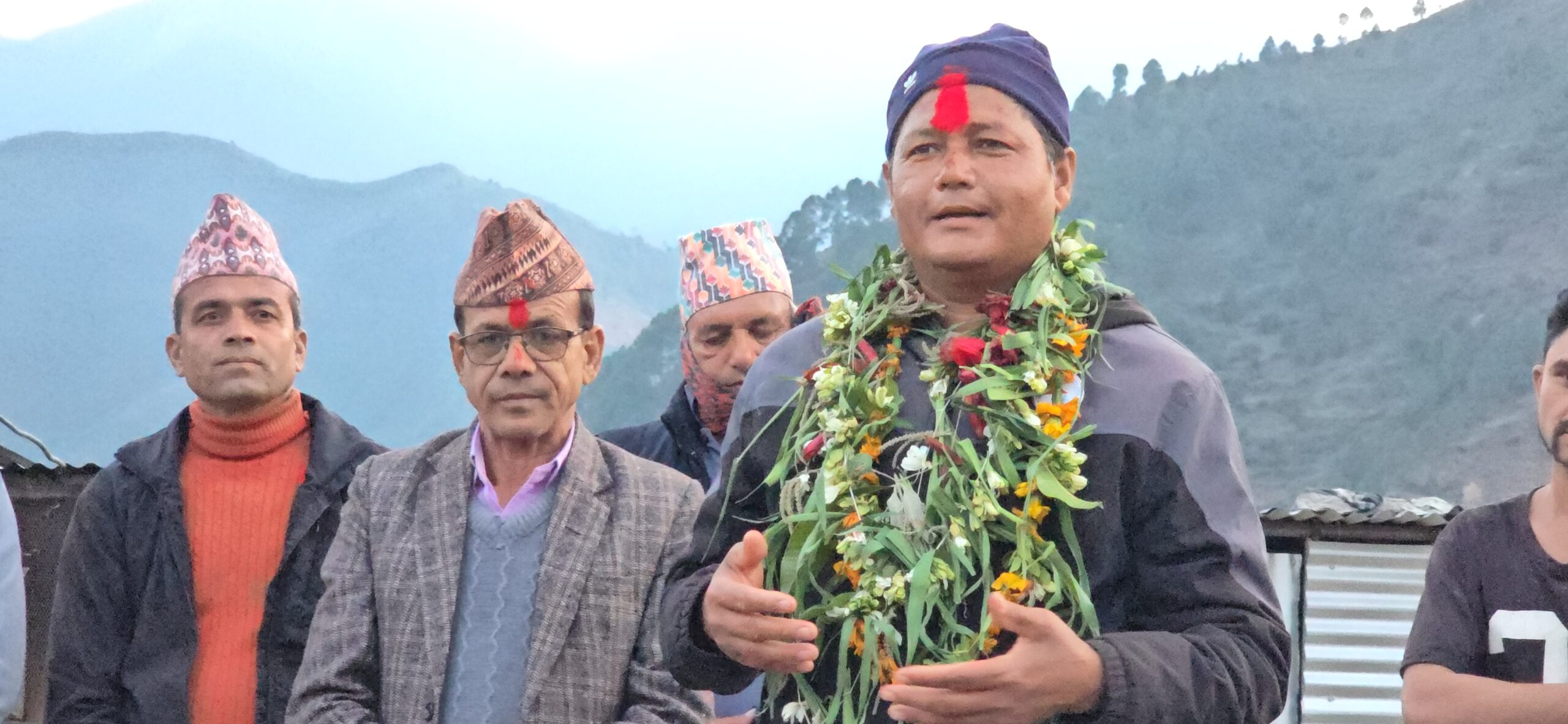 बझाङमा निस्कलंकित छविका उम्मेदवारका रूपमा कुवँर चर्चामा