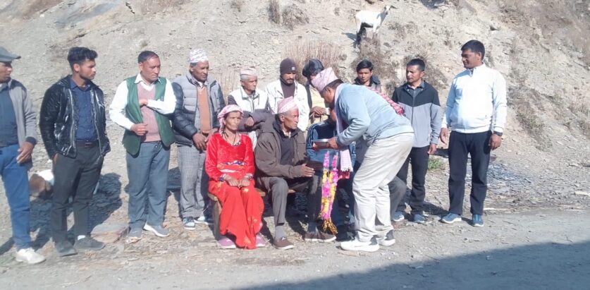 बुङल नगरपालिकामा पार्टी परित्यागको लहर : दर्जनौँ नेता–कार्यकर्ता नेपाली कम्युनिष्ट पार्टीमा प्रवेश