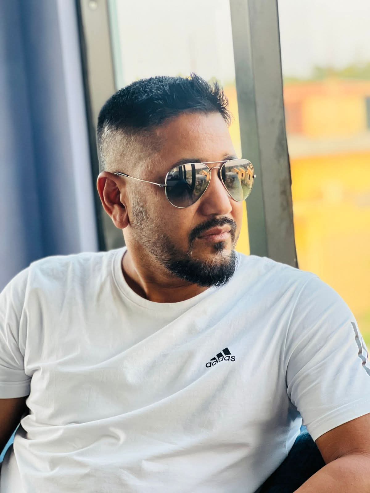 भण्डारीद्वारा बाह्रदेउ क्याम्पसलाई रु १,०८,००० आर्थिक  सहयोग